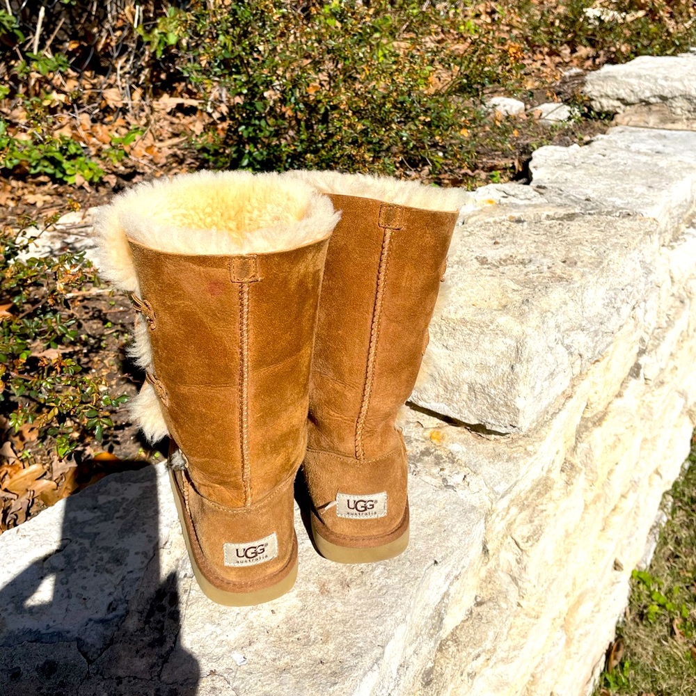 Ugg Triple Button Boot, Tan, Size 6 - image 4